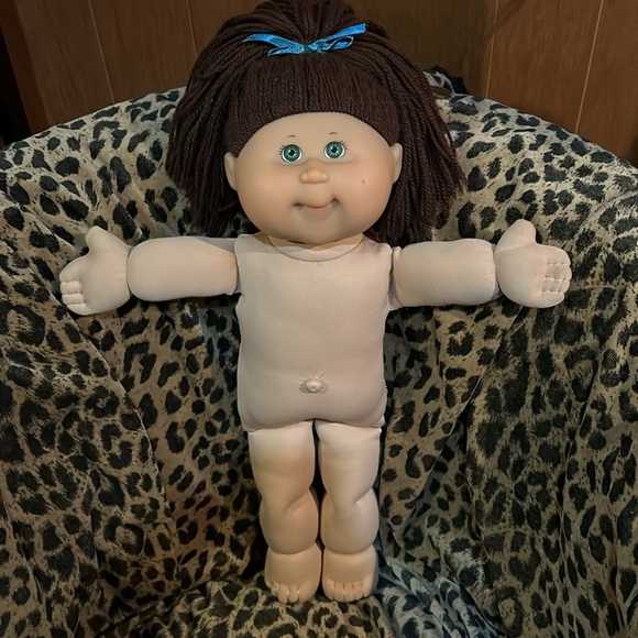 Cabbage Patch Kid 2004 - Picture 6 of 8